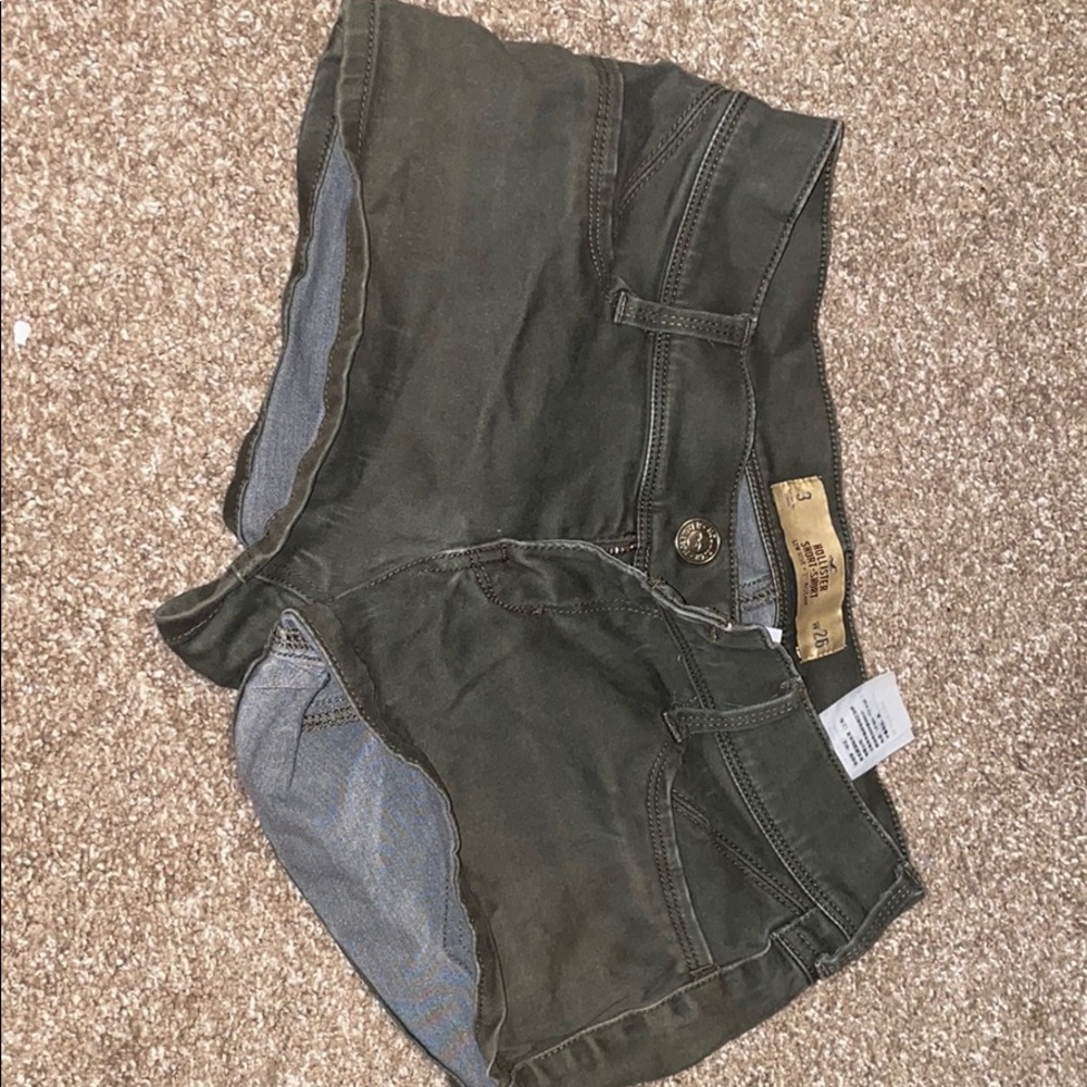 Army green Hollister short shorts